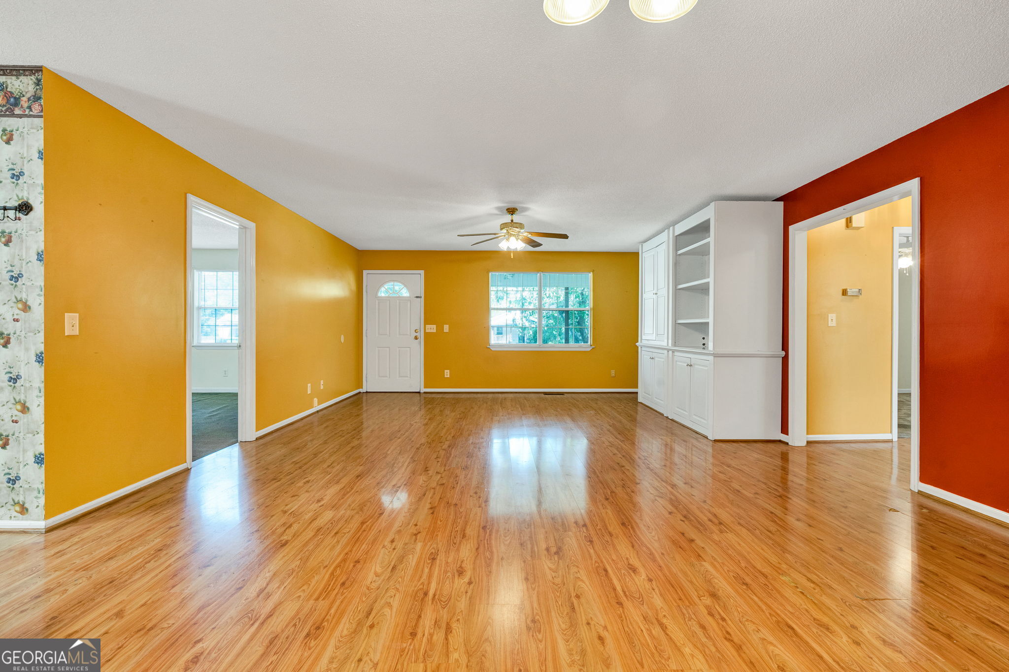 820 Murray Drive Property Photo 10
