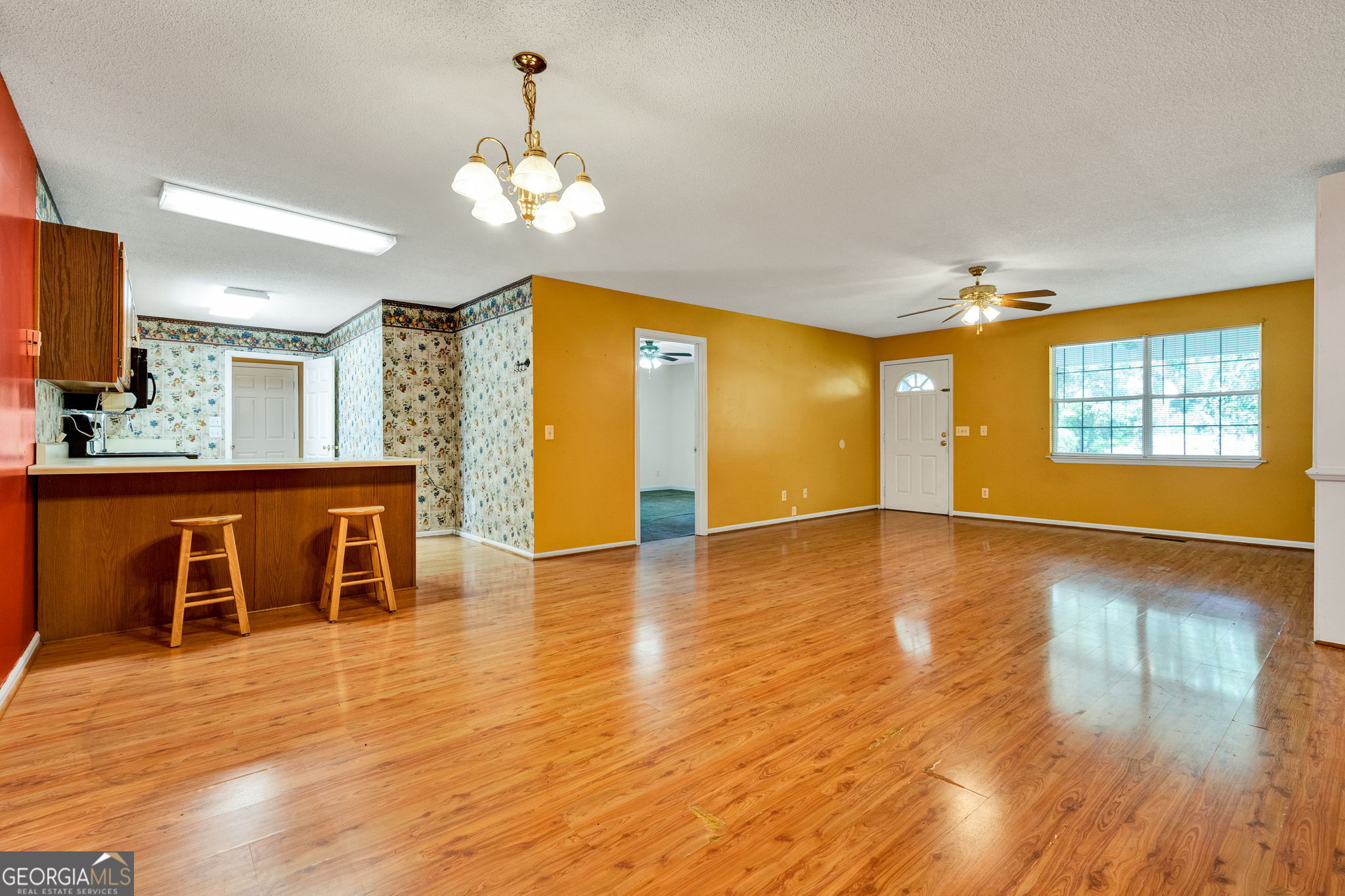 820 Murray Drive Property Photo 11