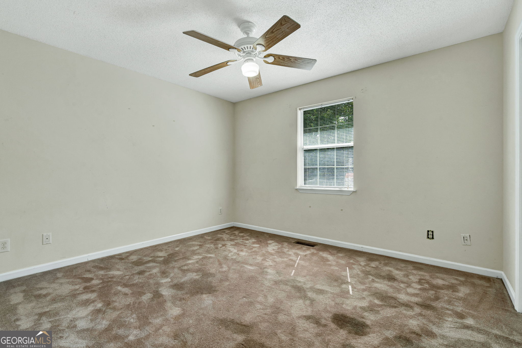 820 Murray Drive Property Photo 24