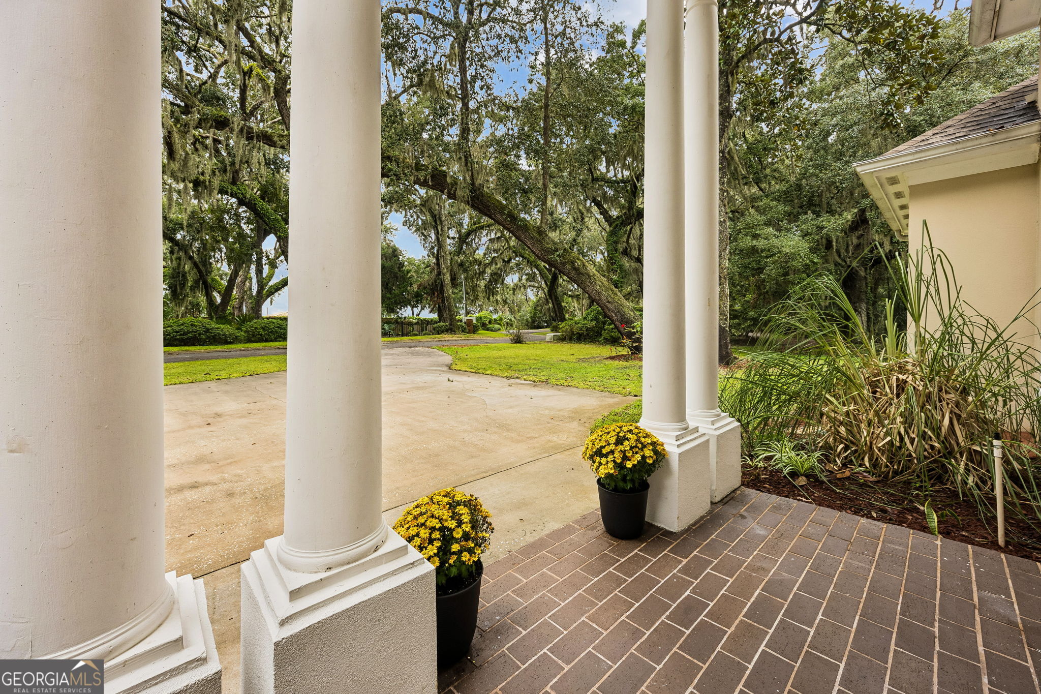 301 Trimaran Drive Property Photo 6