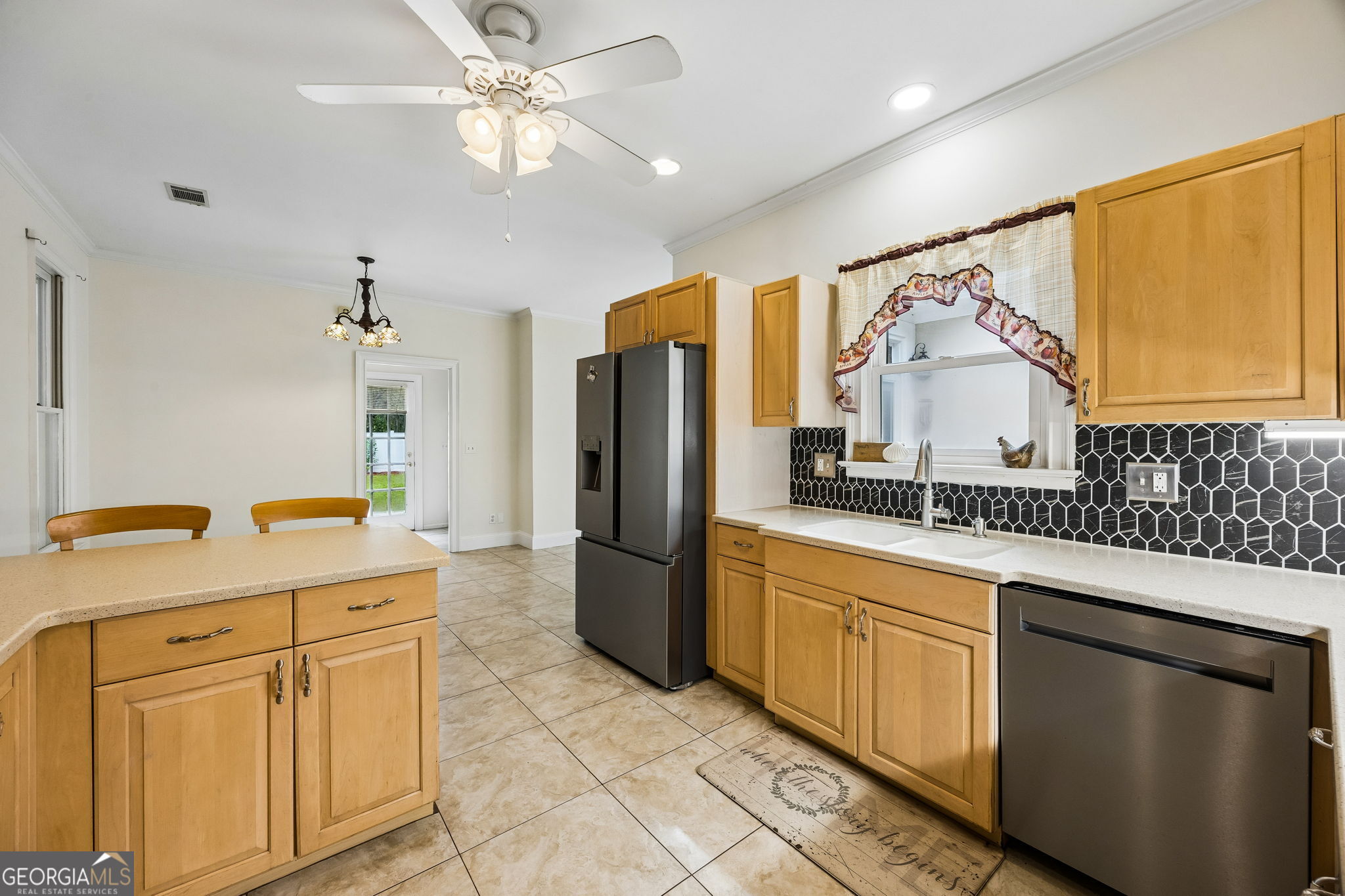 301 Trimaran Drive Property Photo 27