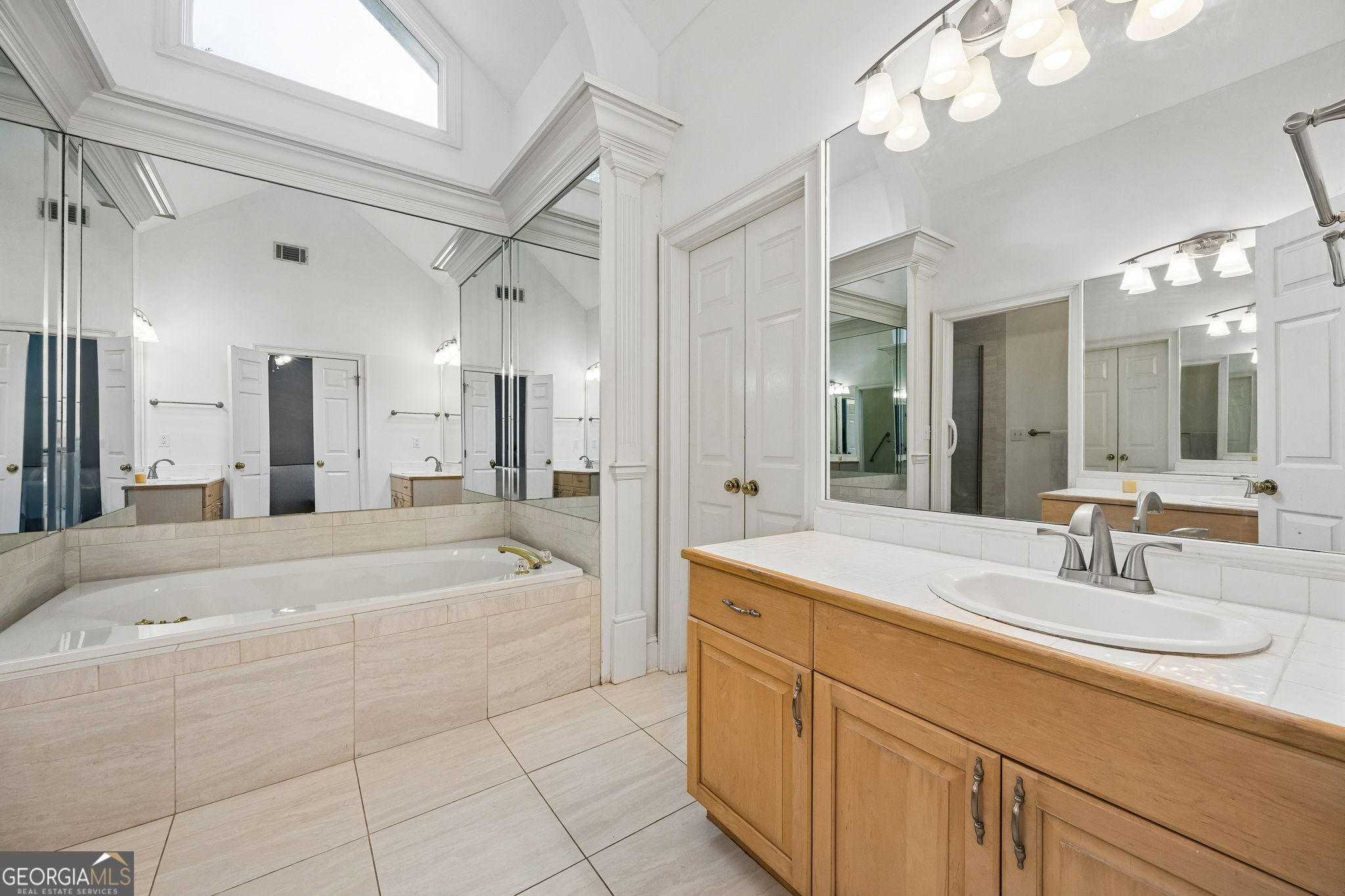 301 Trimaran Drive Property Photo 44