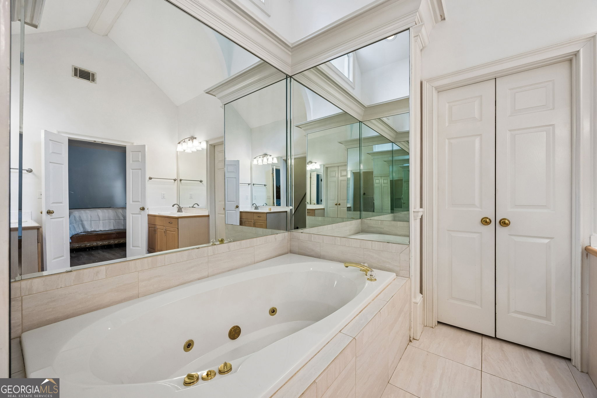 301 Trimaran Drive Property Photo 45