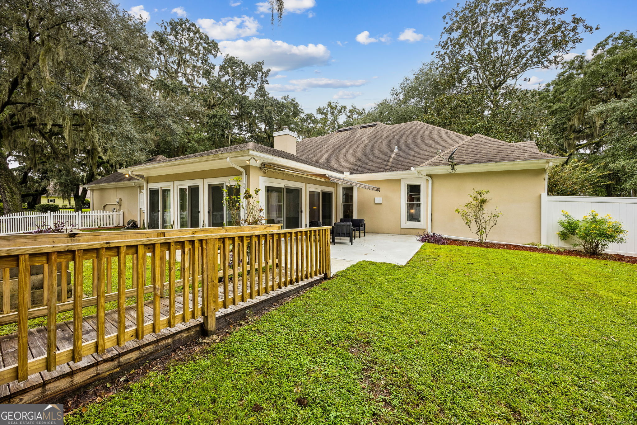 301 Trimaran Drive Property Photo 61