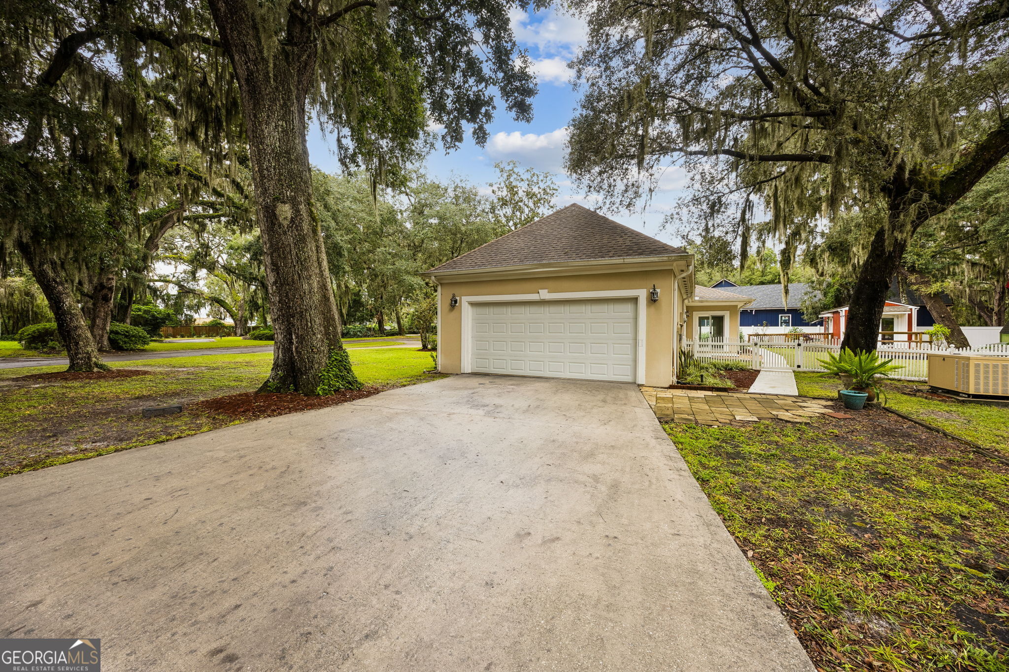 301 Trimaran Drive Property Photo 67