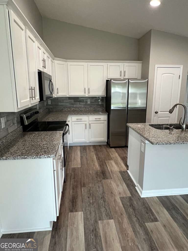 18 Aidan Court Property Photo 6