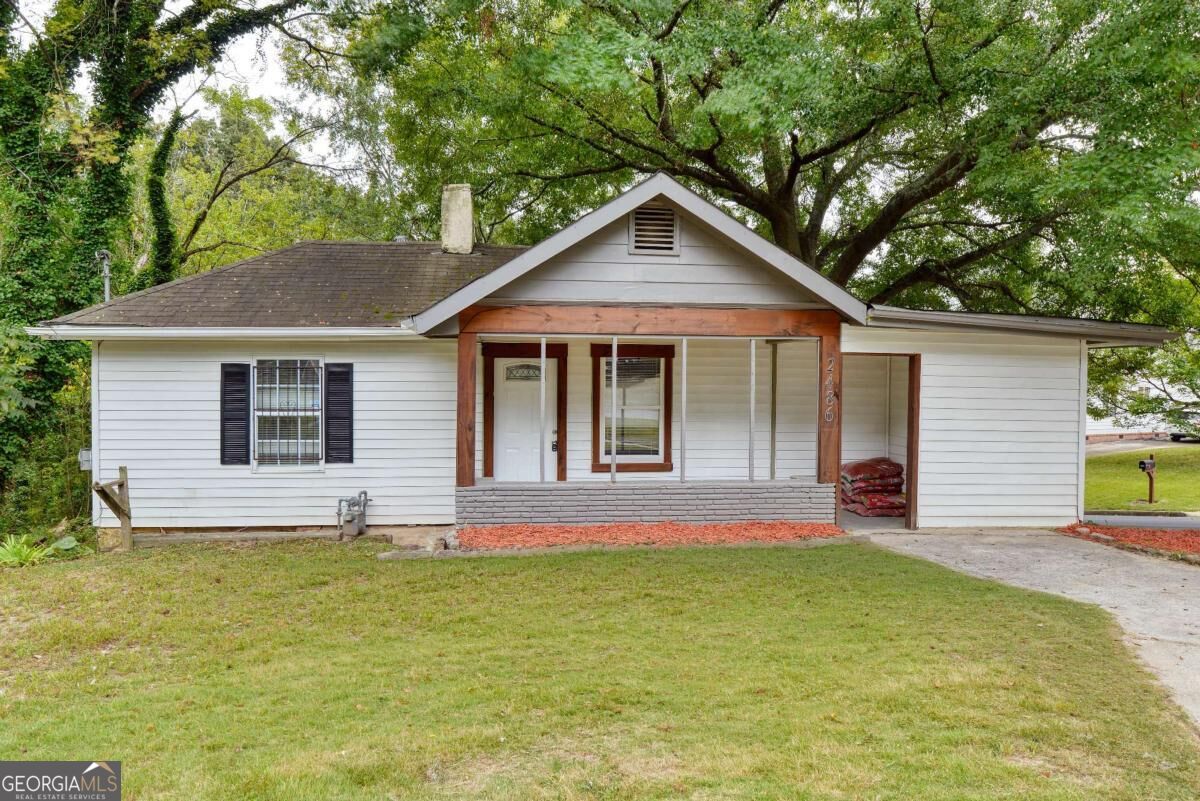 2486 Claude Street Nw Property Photo 1