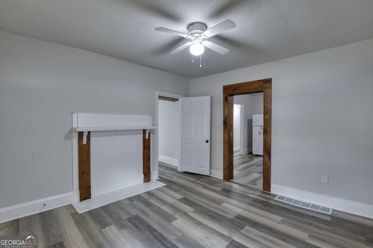 2486 Claude Street Nw Property Photo 5