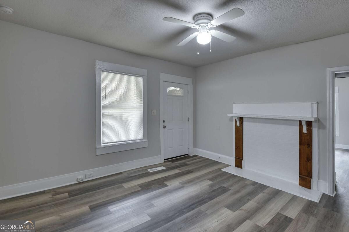 2486 Claude Street Nw Property Photo 6