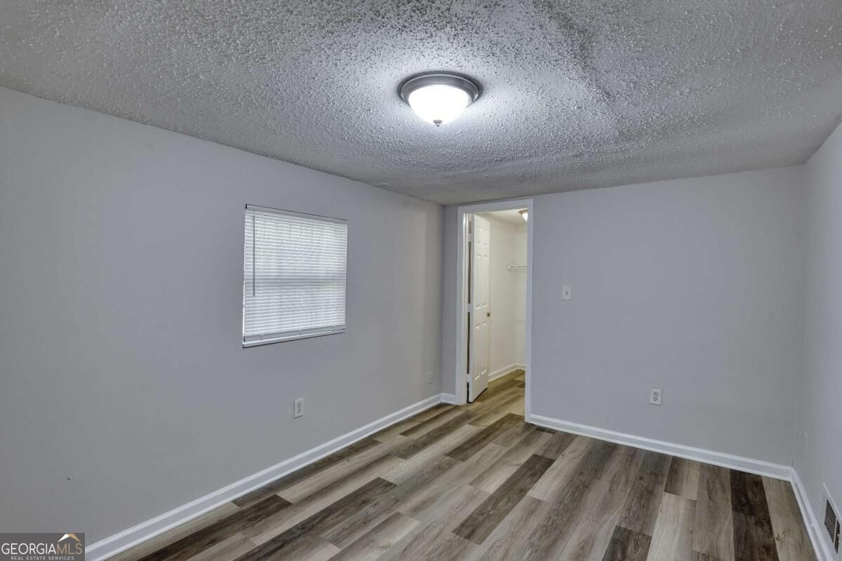 2486 Claude Street Nw Property Photo 7
