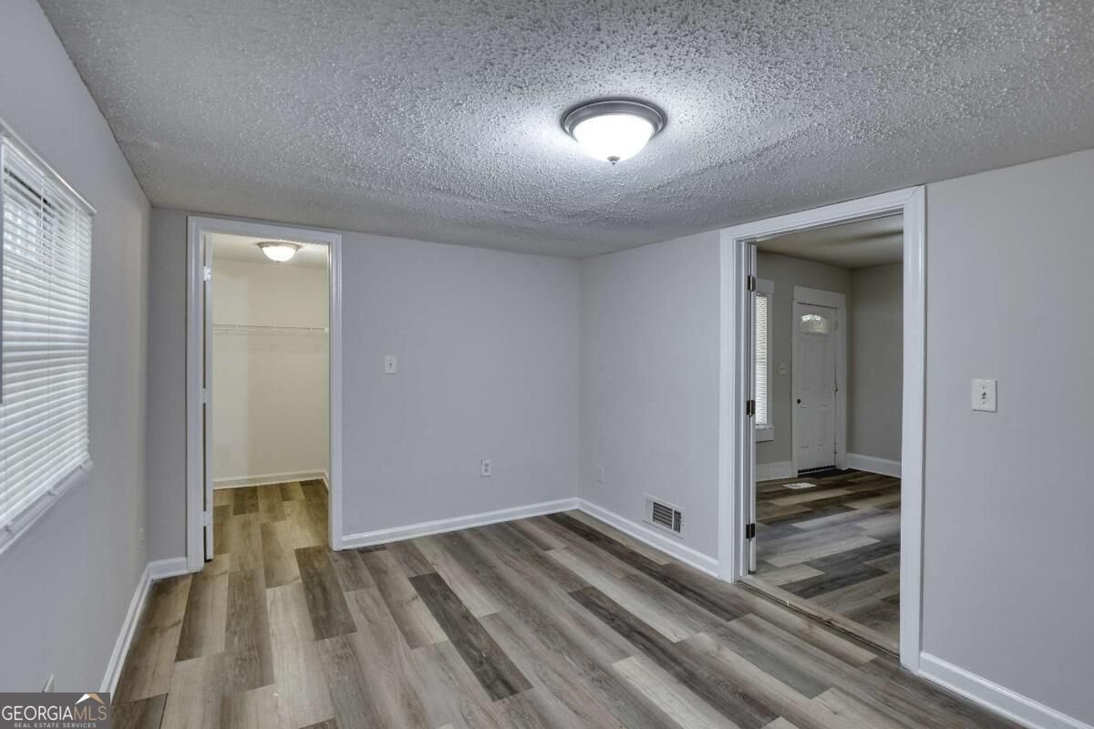 2486 Claude Street Nw Property Photo 8