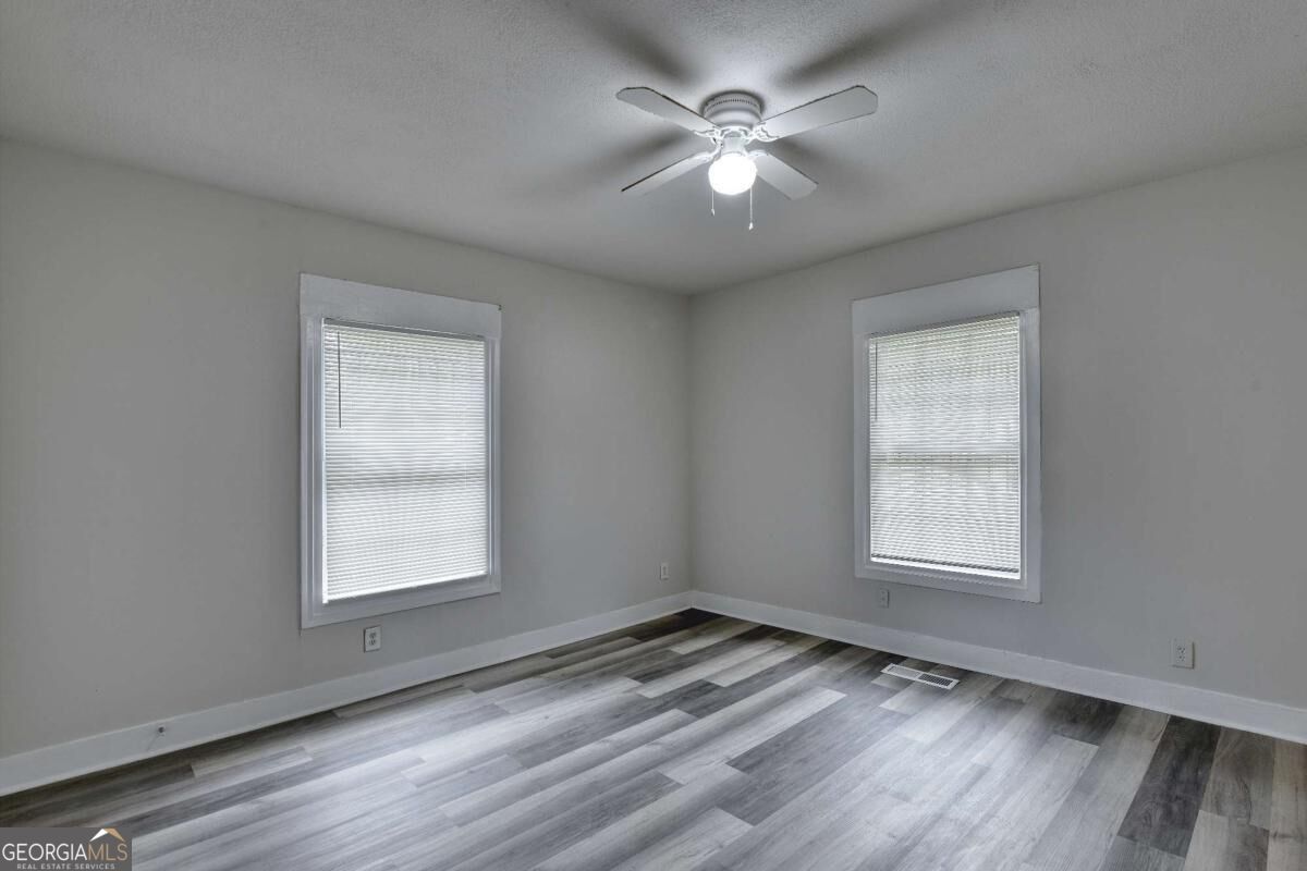 2486 Claude Street Nw Property Photo 10