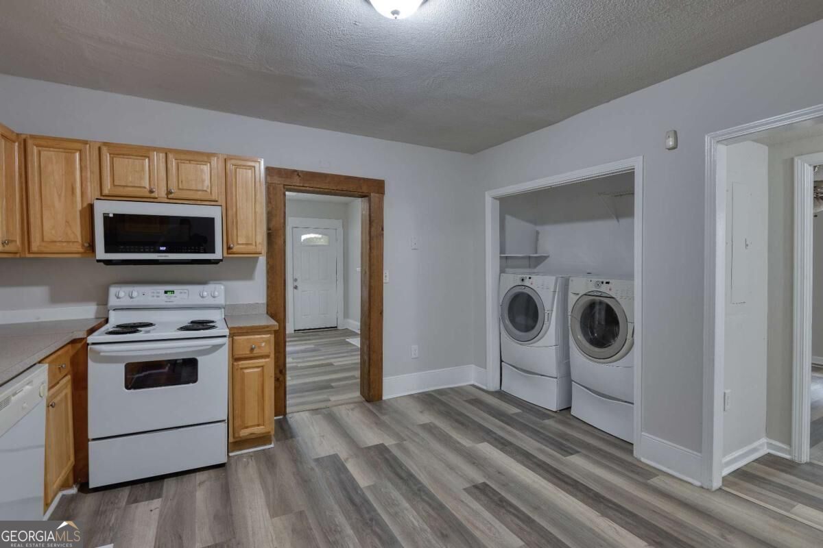 2486 Claude Street Nw Property Photo 13