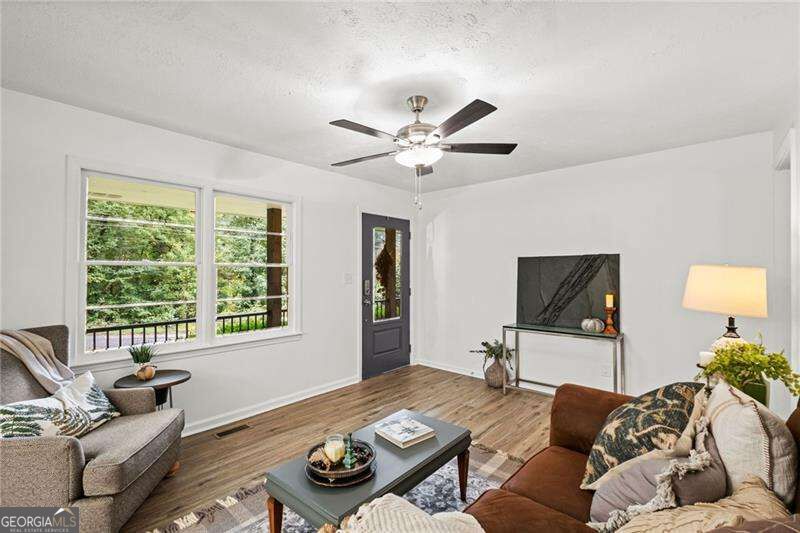 6445 Sherwood Trail Property Photo 8