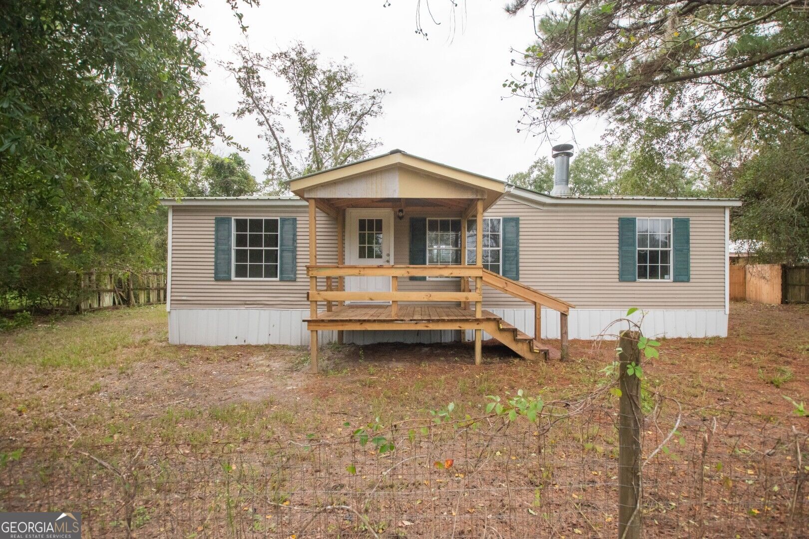 438 Pinehurst Drive Property Photo 1