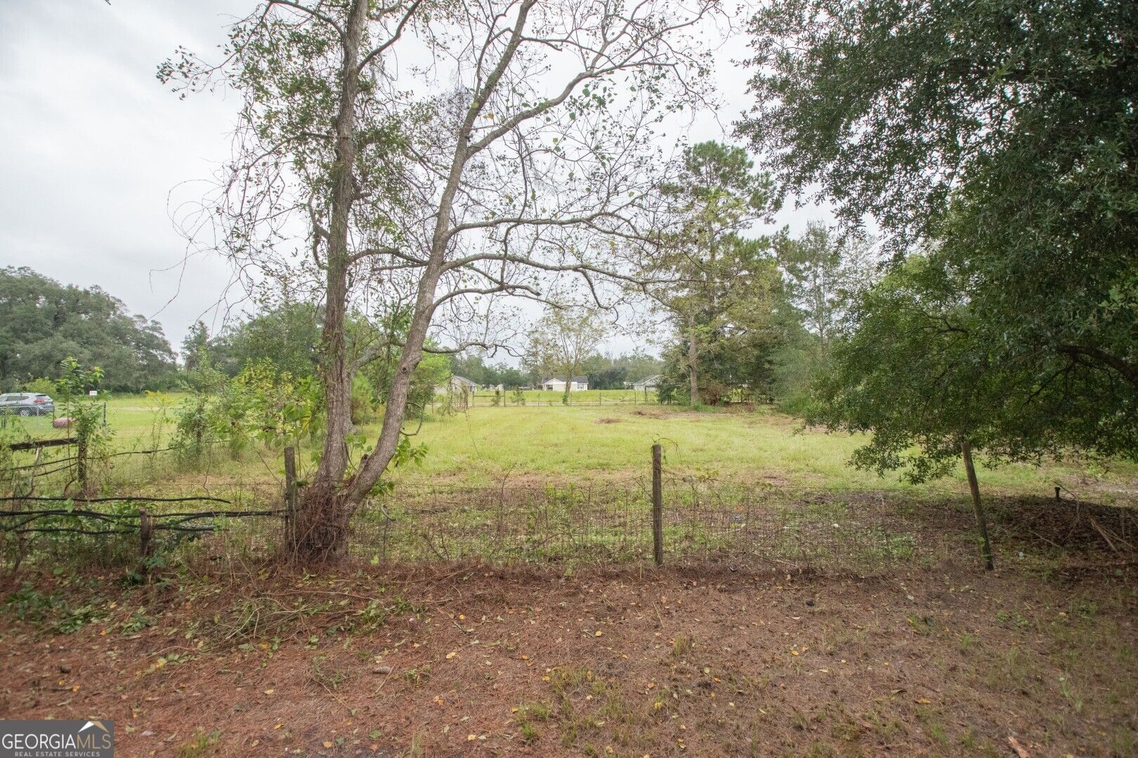 438 Pinehurst Drive Property Photo 6