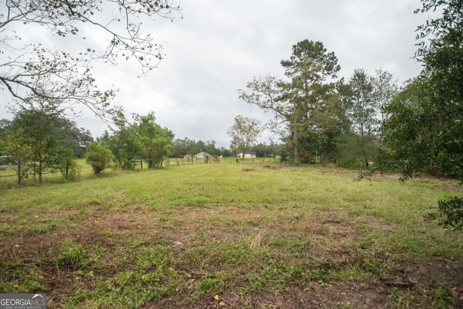 438 Pinehurst Drive Property Photo 7