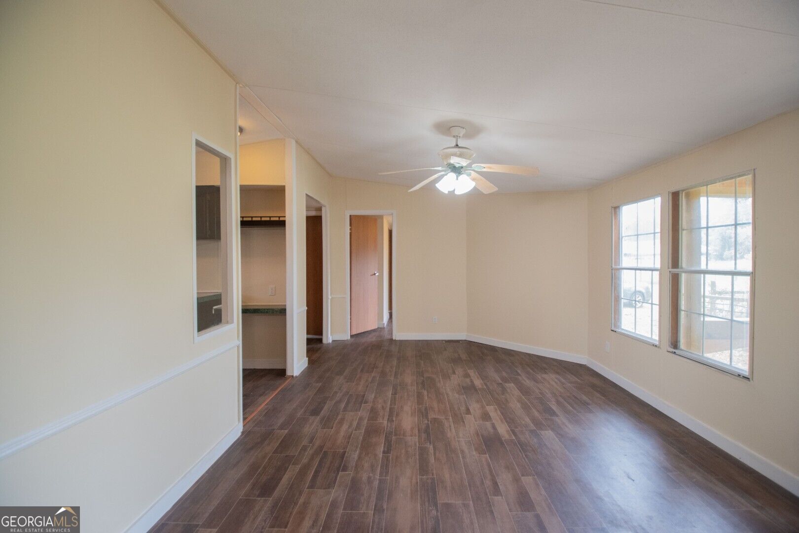 438 Pinehurst Drive Property Photo 14