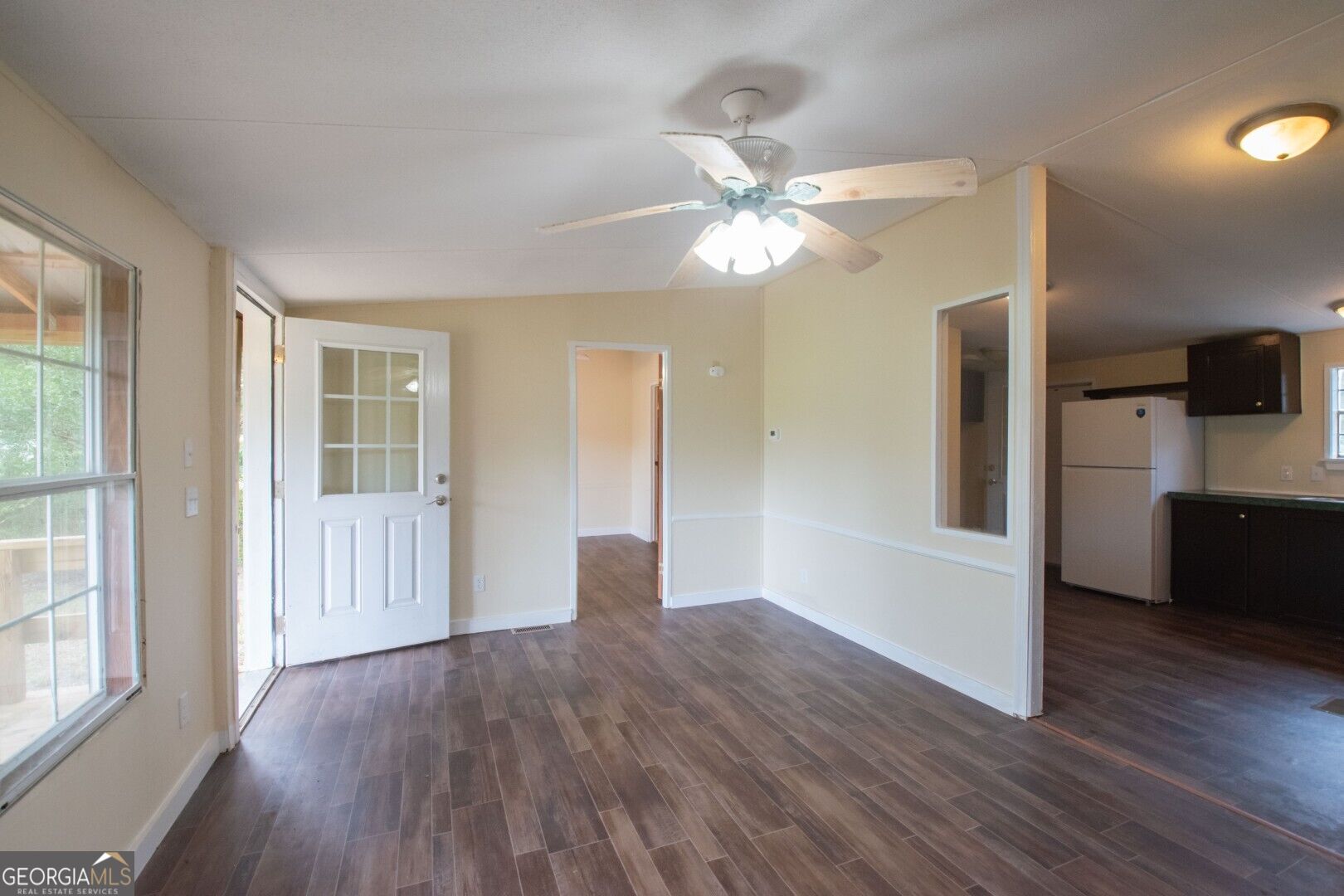 438 Pinehurst Drive Property Photo 16