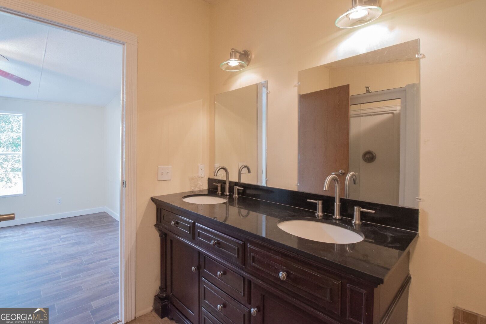 438 Pinehurst Drive Property Photo 22