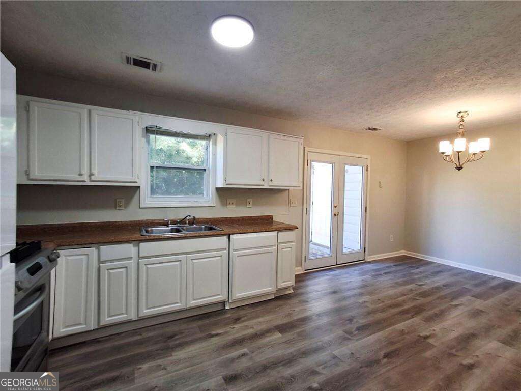 3530 Hopkins Court Property Photo 7