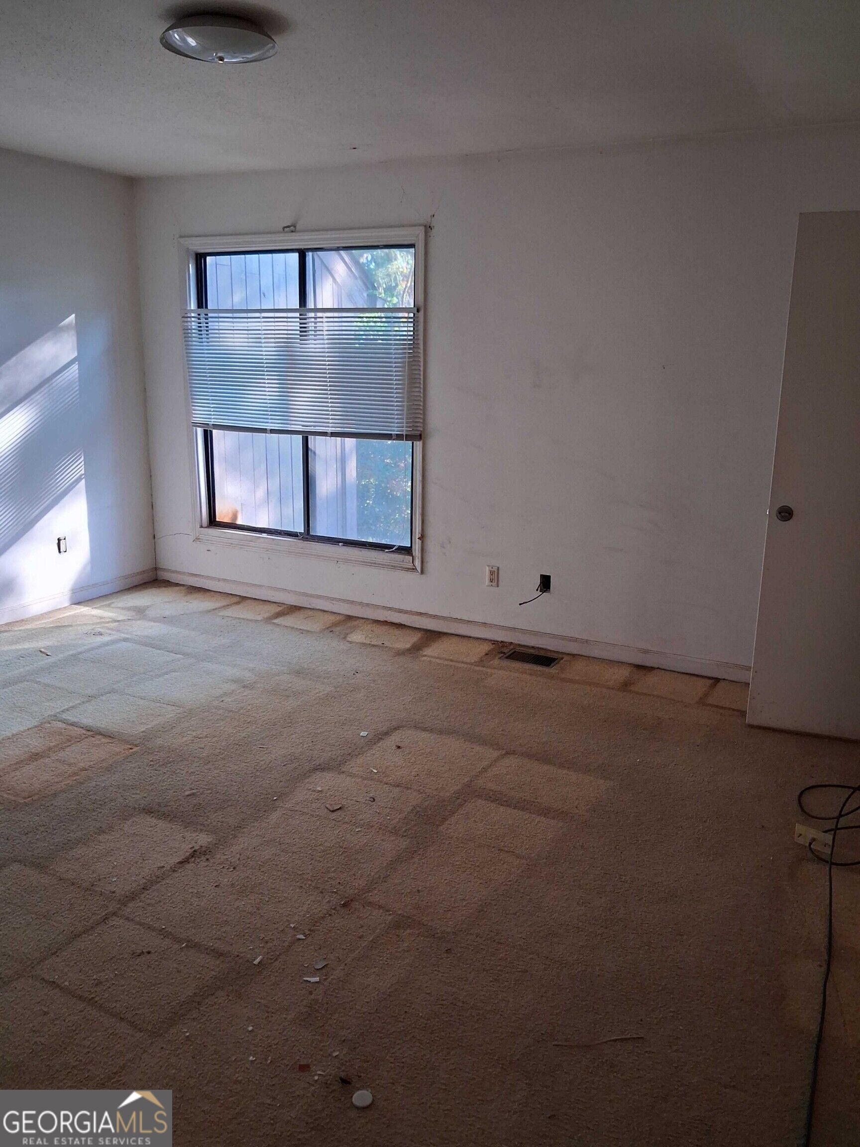 111 Willowick Drive Property Photo 6