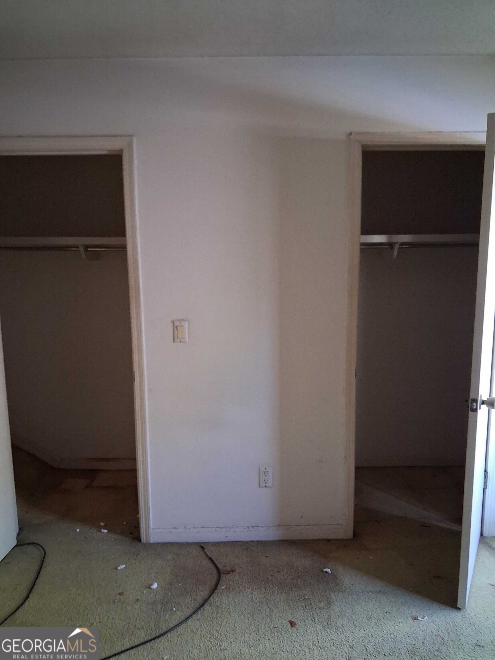 111 Willowick Drive Property Photo 9