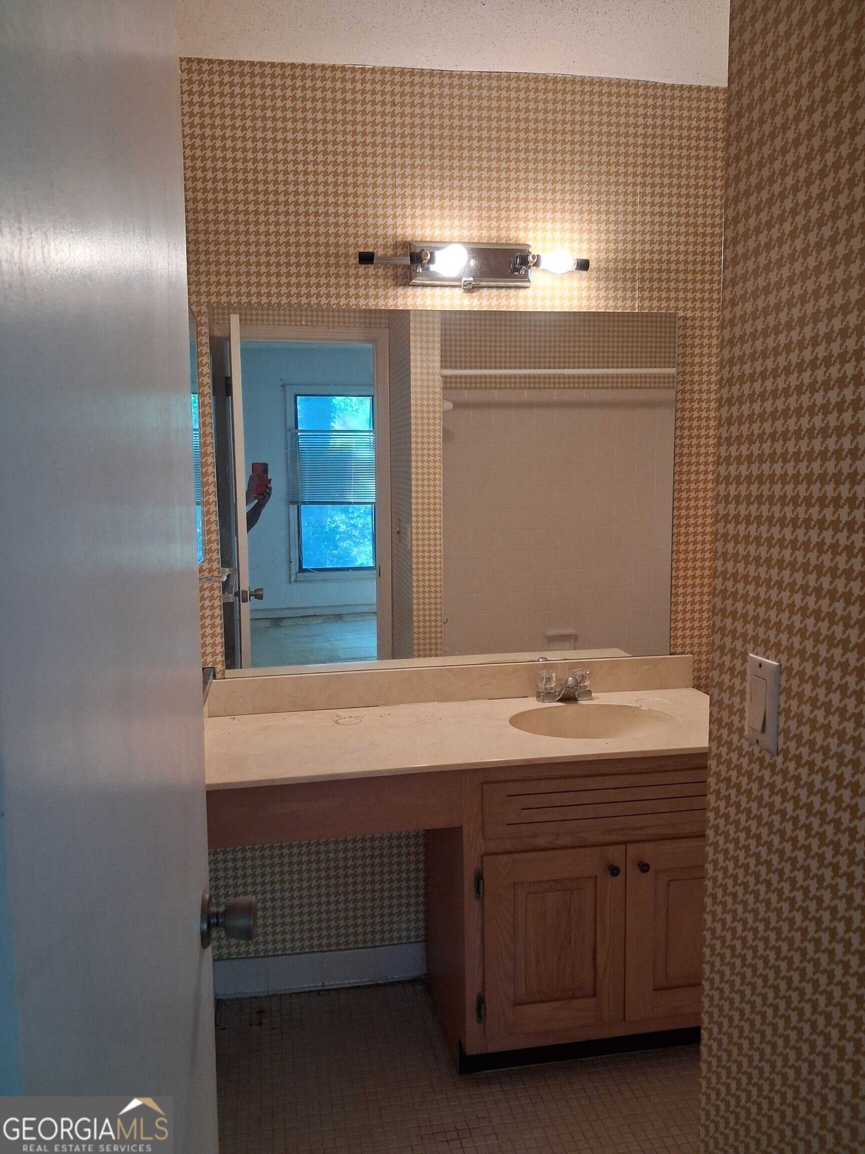 111 Willowick Drive Property Photo 10