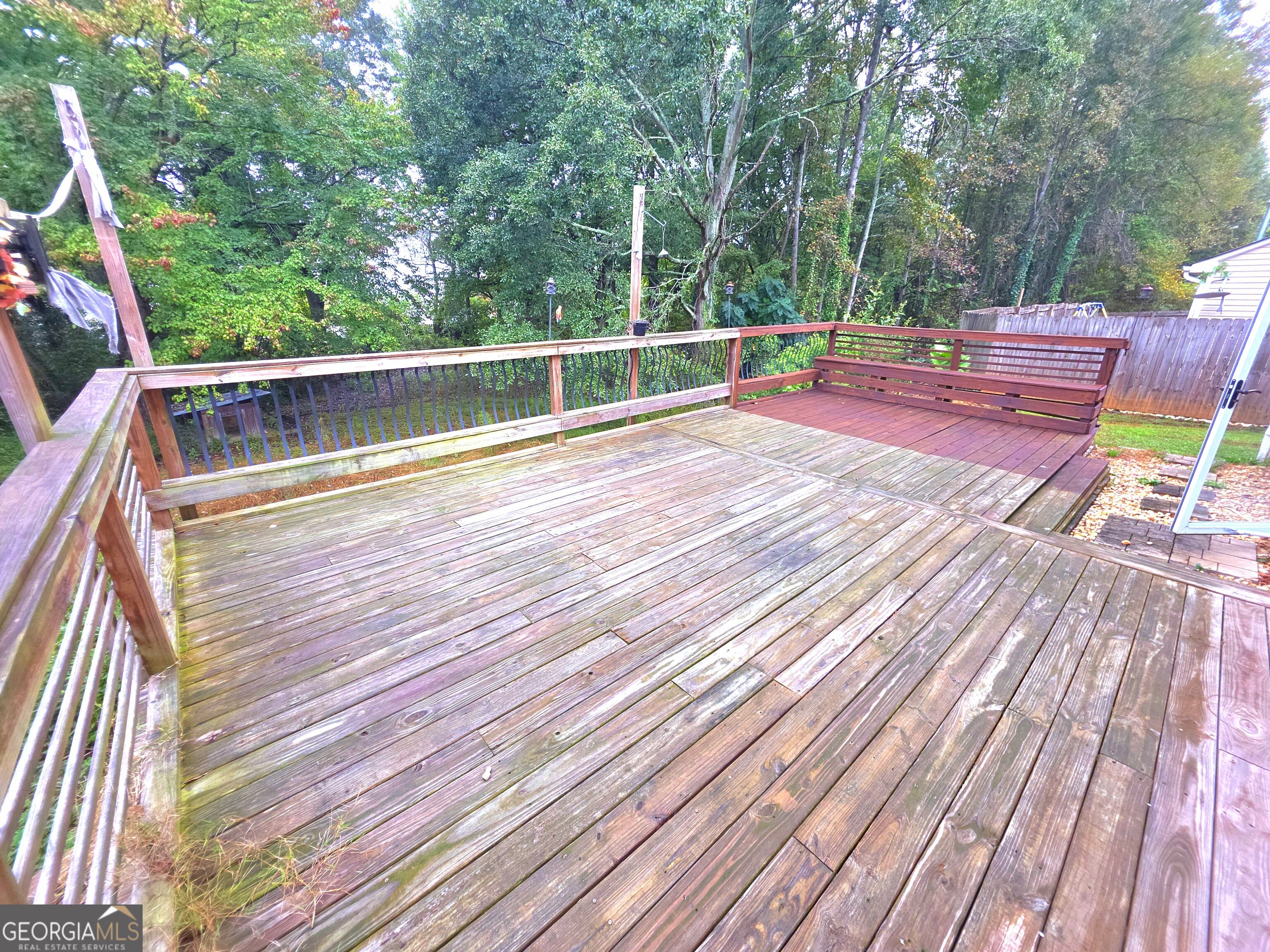 421 Shenandoah Court Property Photo 3
