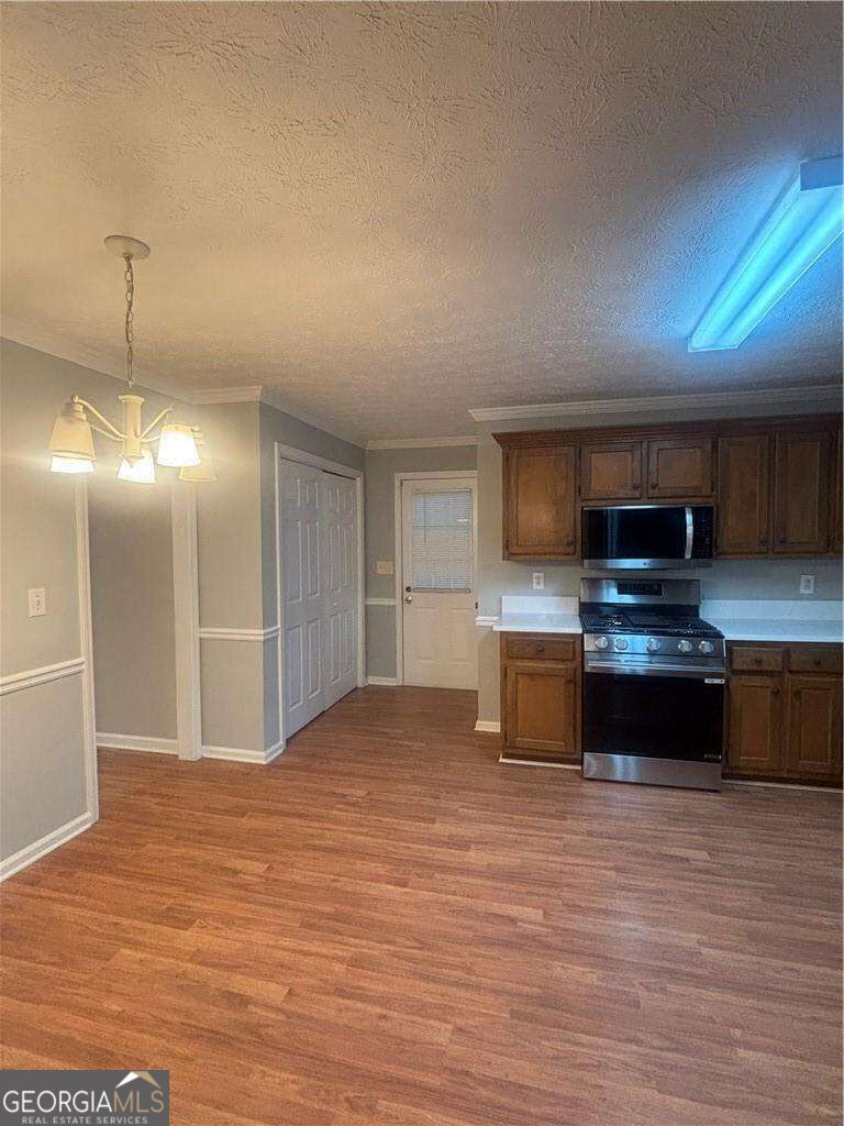 1135 Burning Bush Drive Property Photo 6
