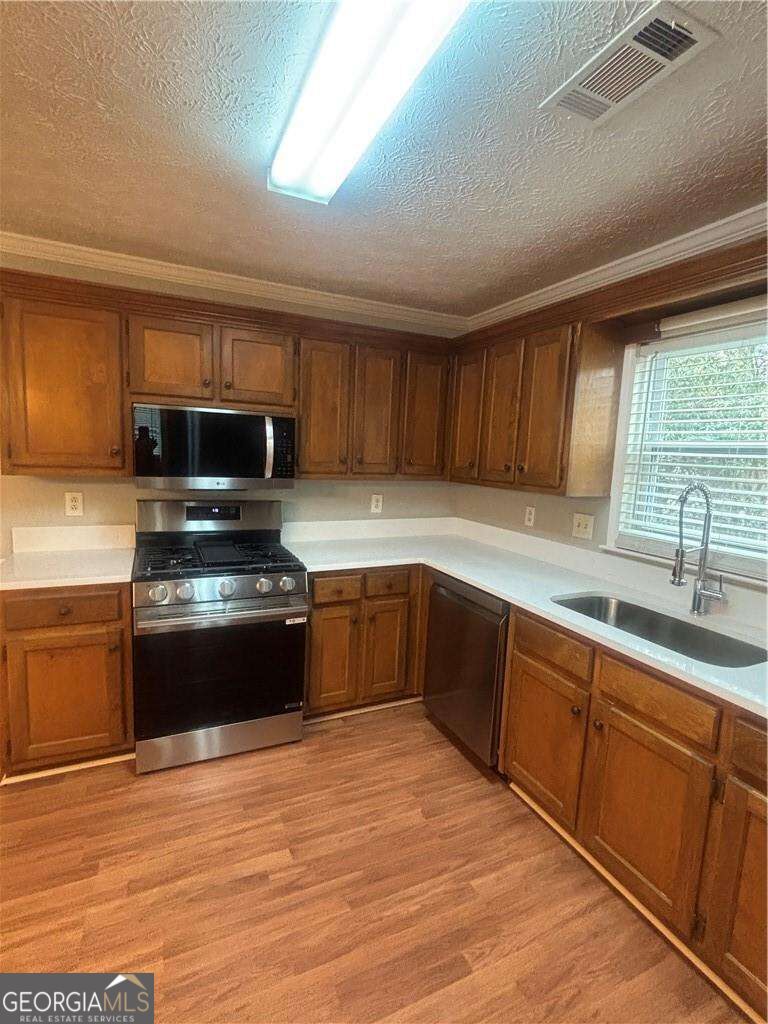 1135 Burning Bush Drive Property Photo 10