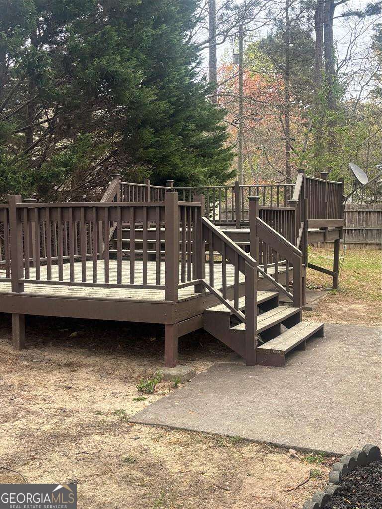 1135 Burning Bush Drive Property Photo 18