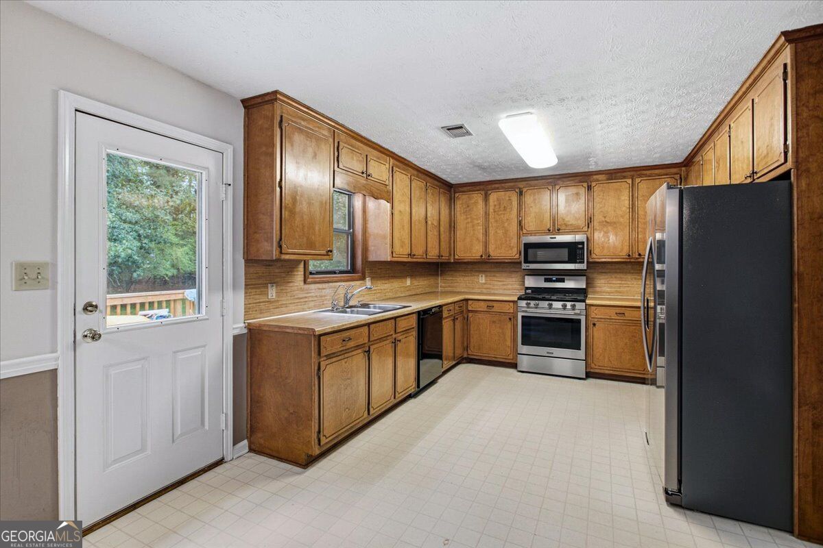 1151 Rocky Road Property Photo 8