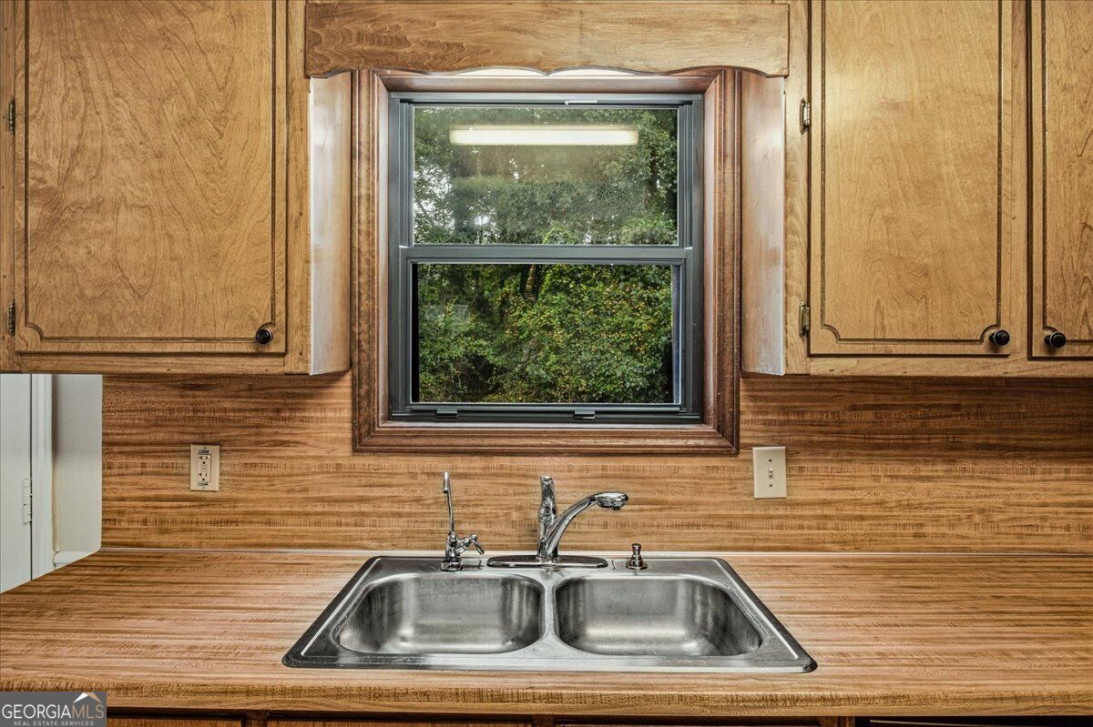 1151 Rocky Road Property Photo 9