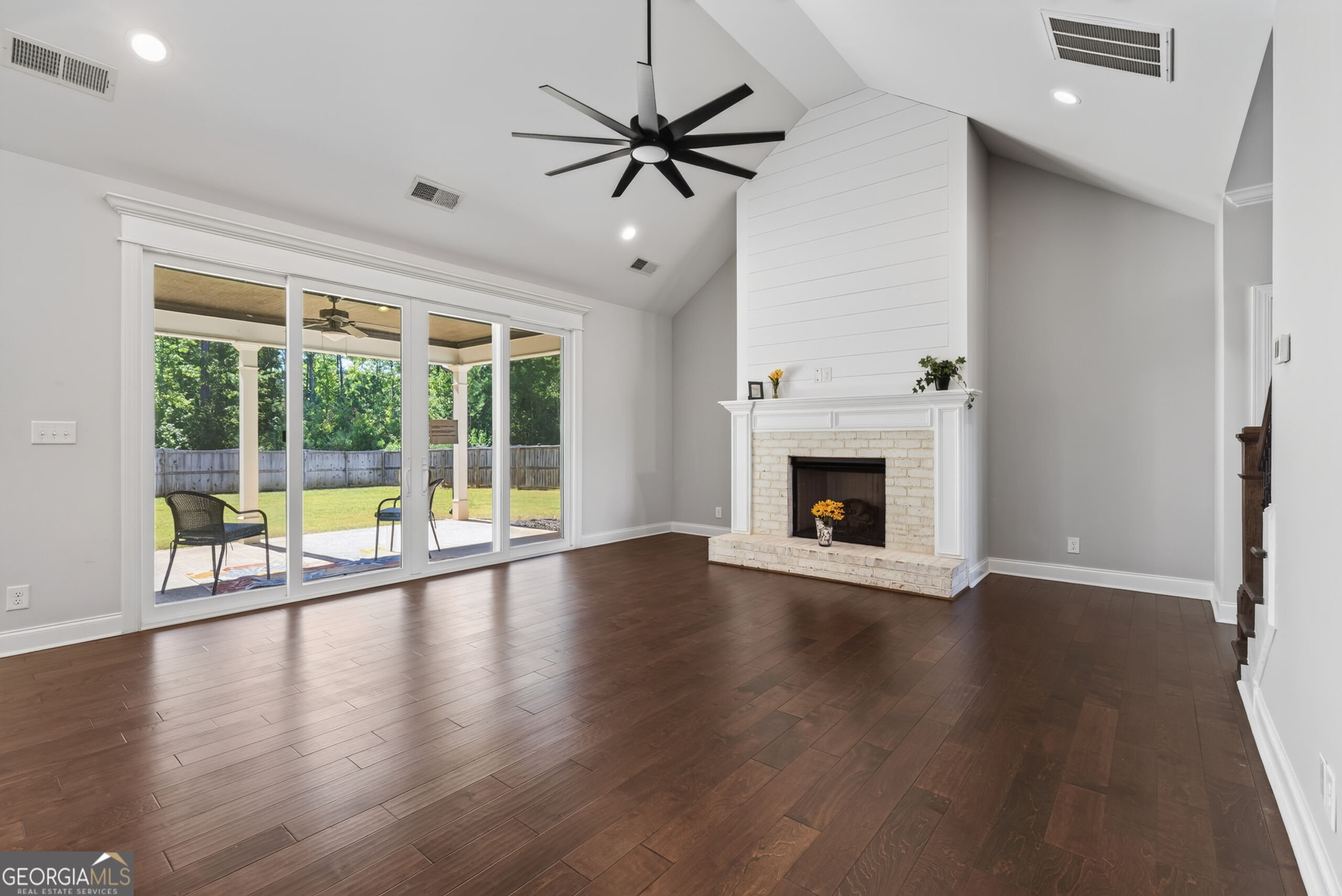 109 Camden Trace Property Photo 14