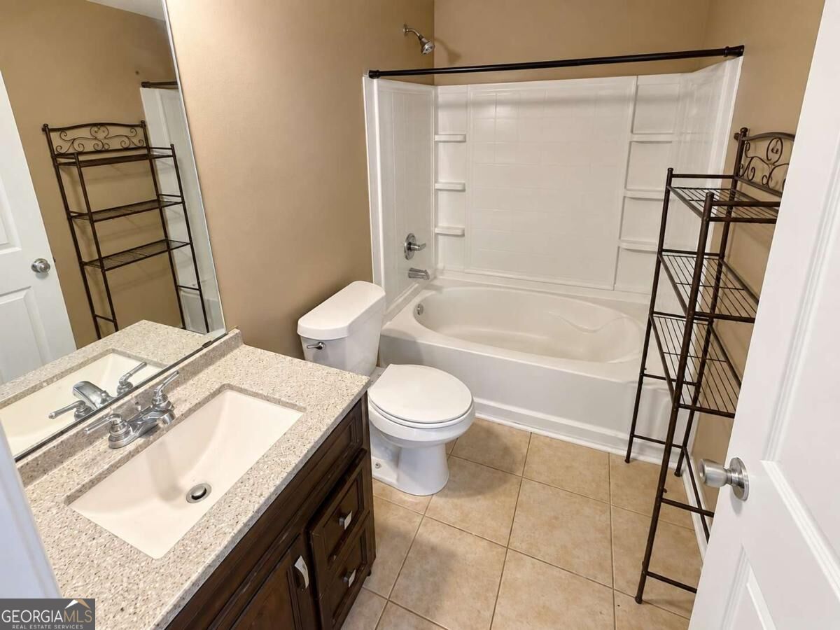 2000 Briar Creek Court Ne Property Photo 25