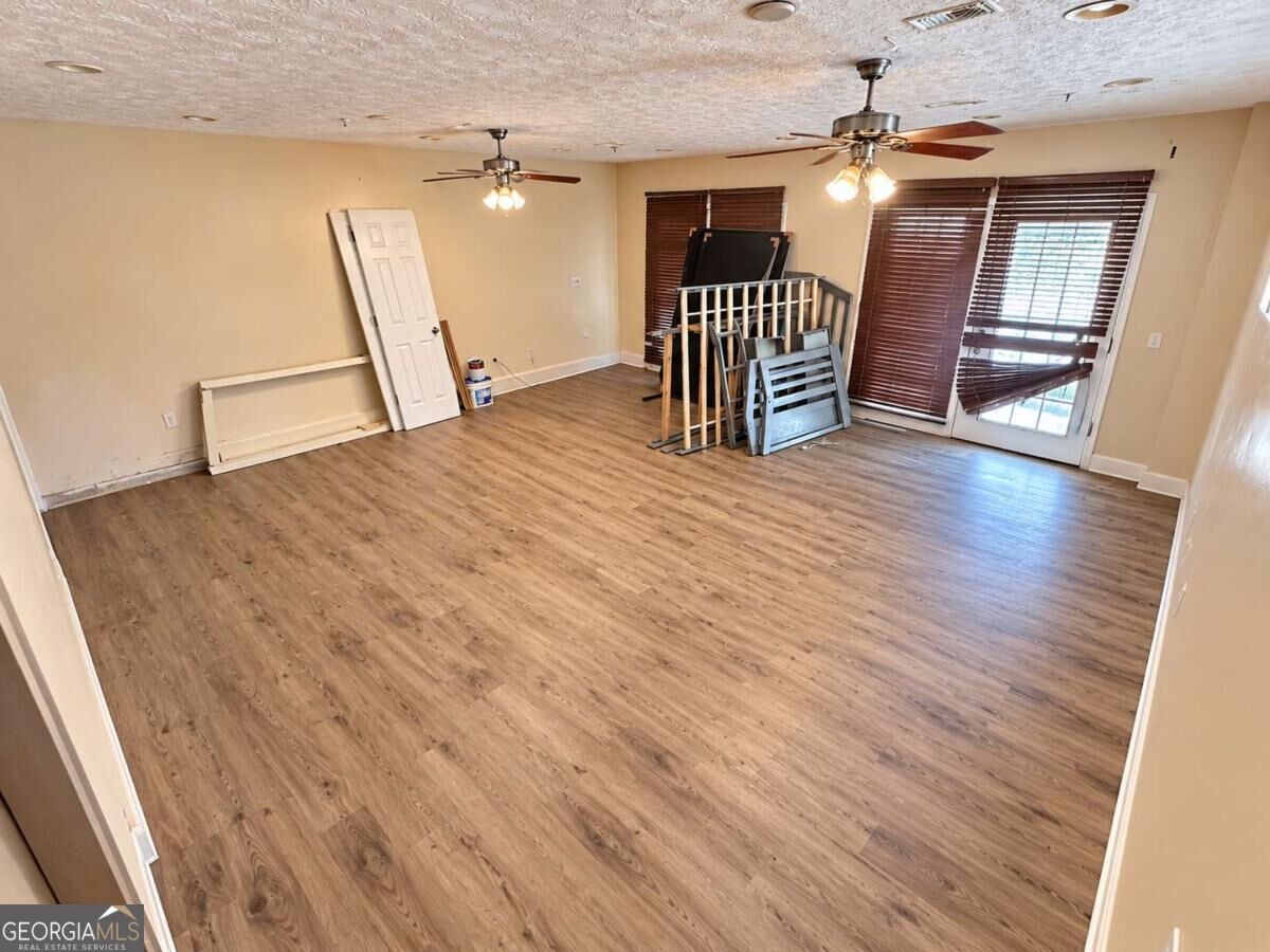 2000 Briar Creek Court Ne Property Photo 27