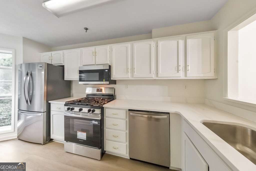 1109 Riverview Drive Se Property Photo 4