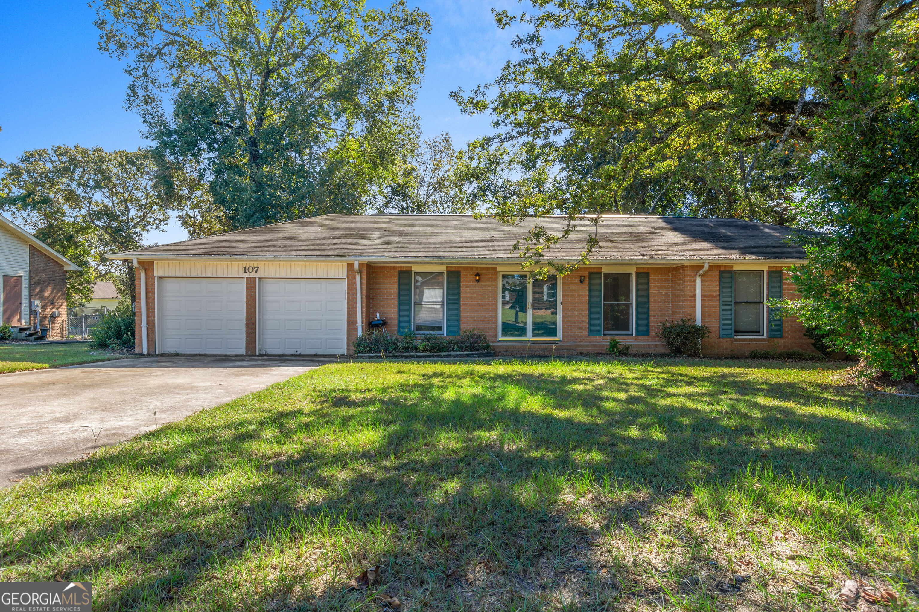 107 Springwood Drive Property Photo 1