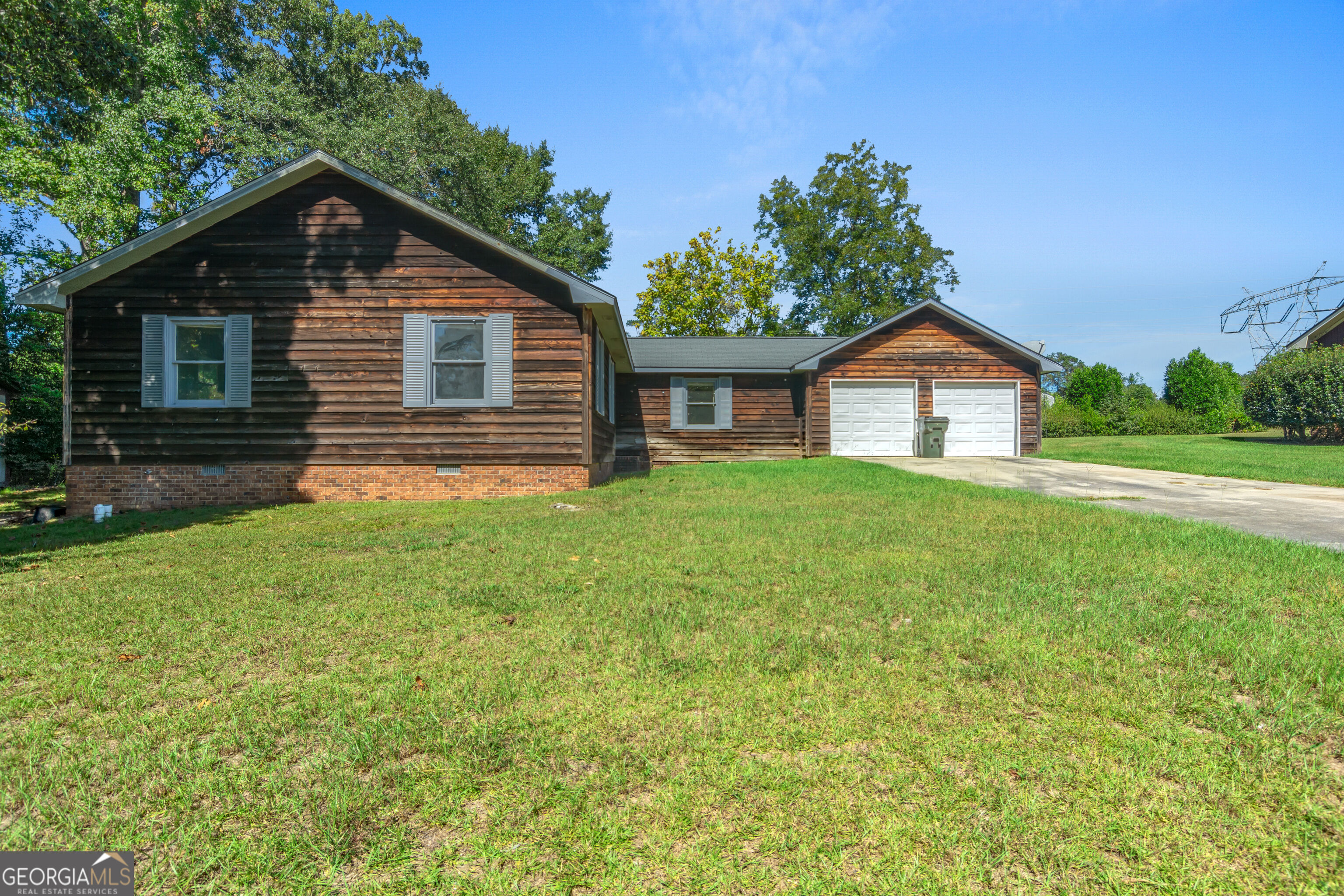 110 Springwood Drive Property Photo 4