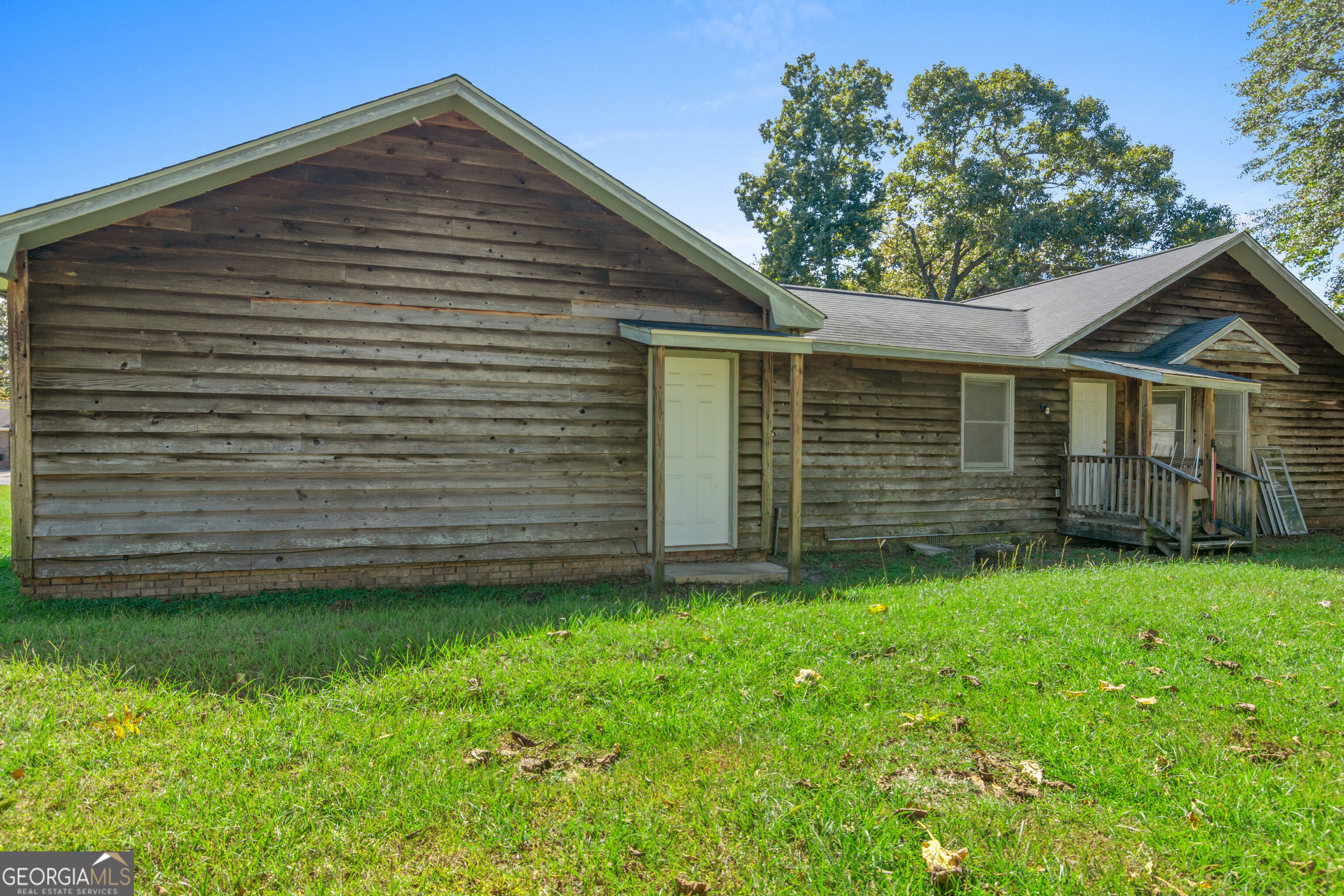 110 Springwood Drive Property Photo 5