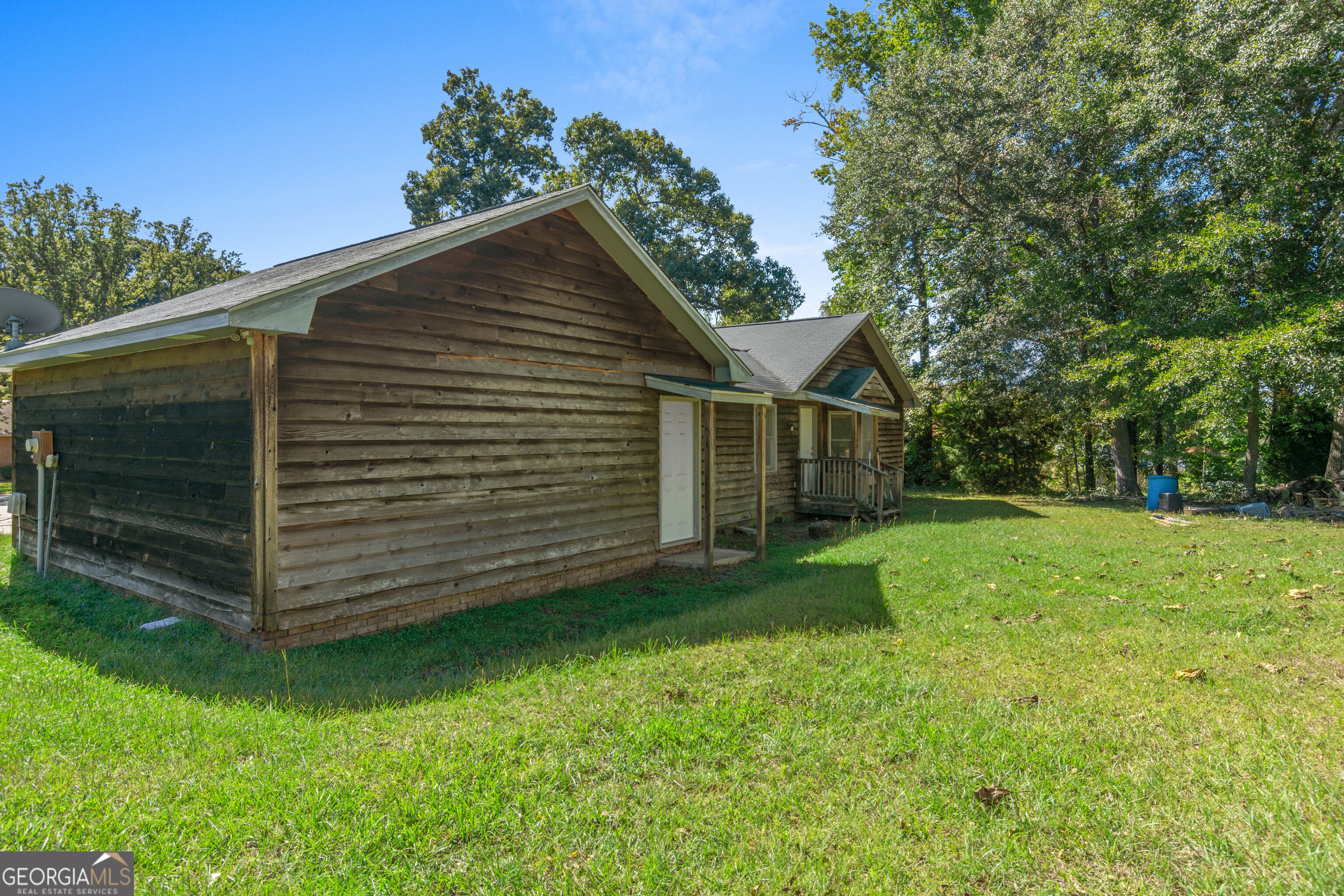110 Springwood Drive Property Photo 6