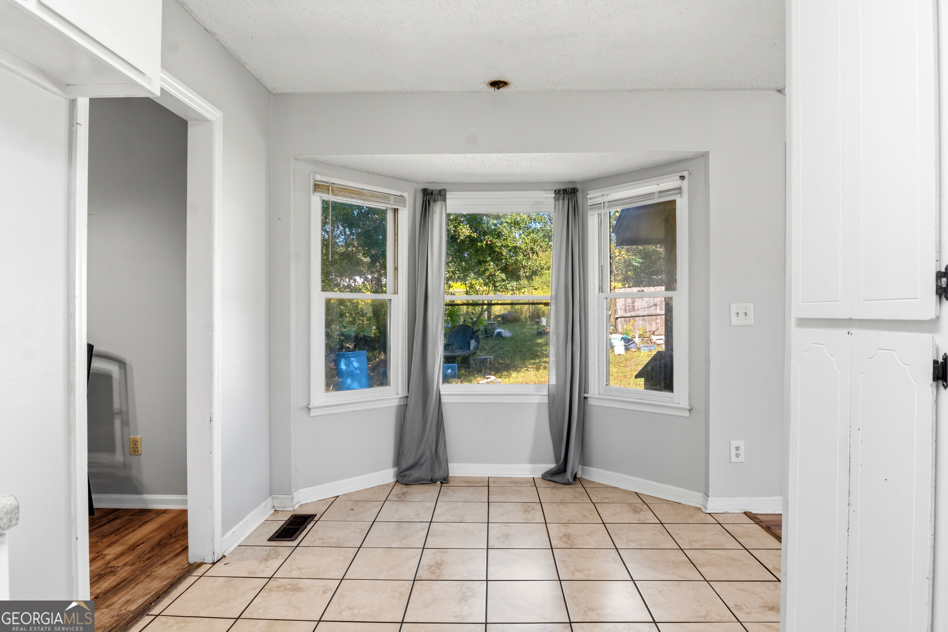 110 Springwood Drive Property Photo 14