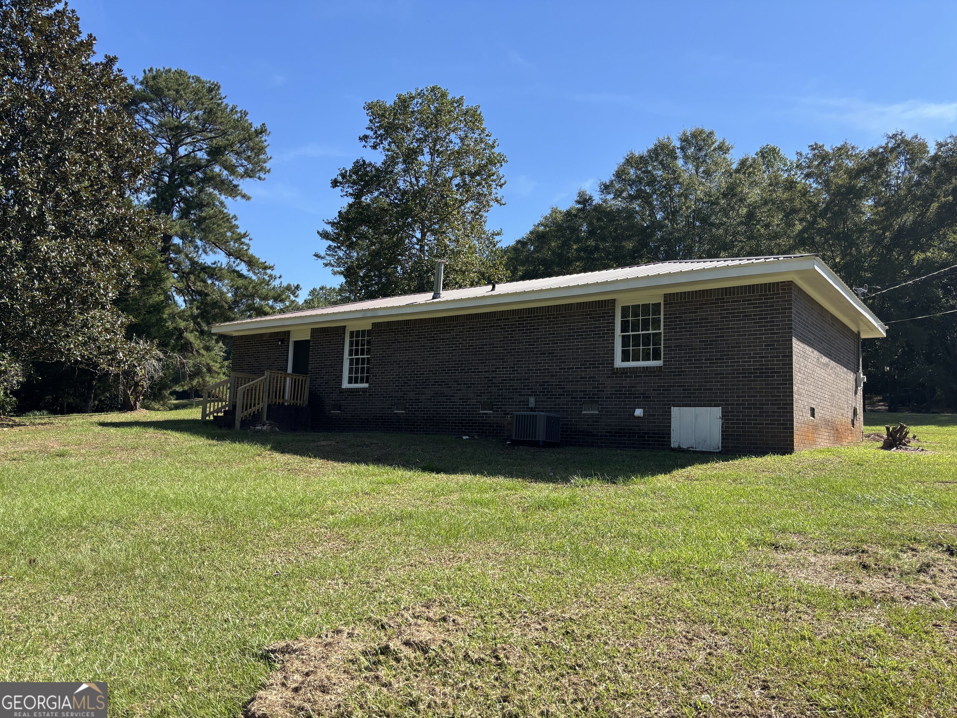 126 Young Road Property Photo 4