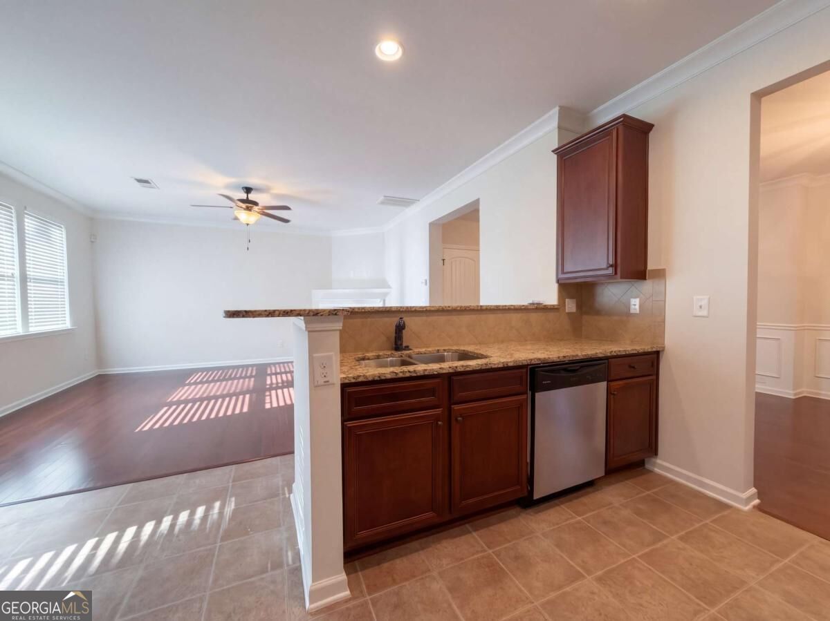 4250 Arch Pass Property Photo 4