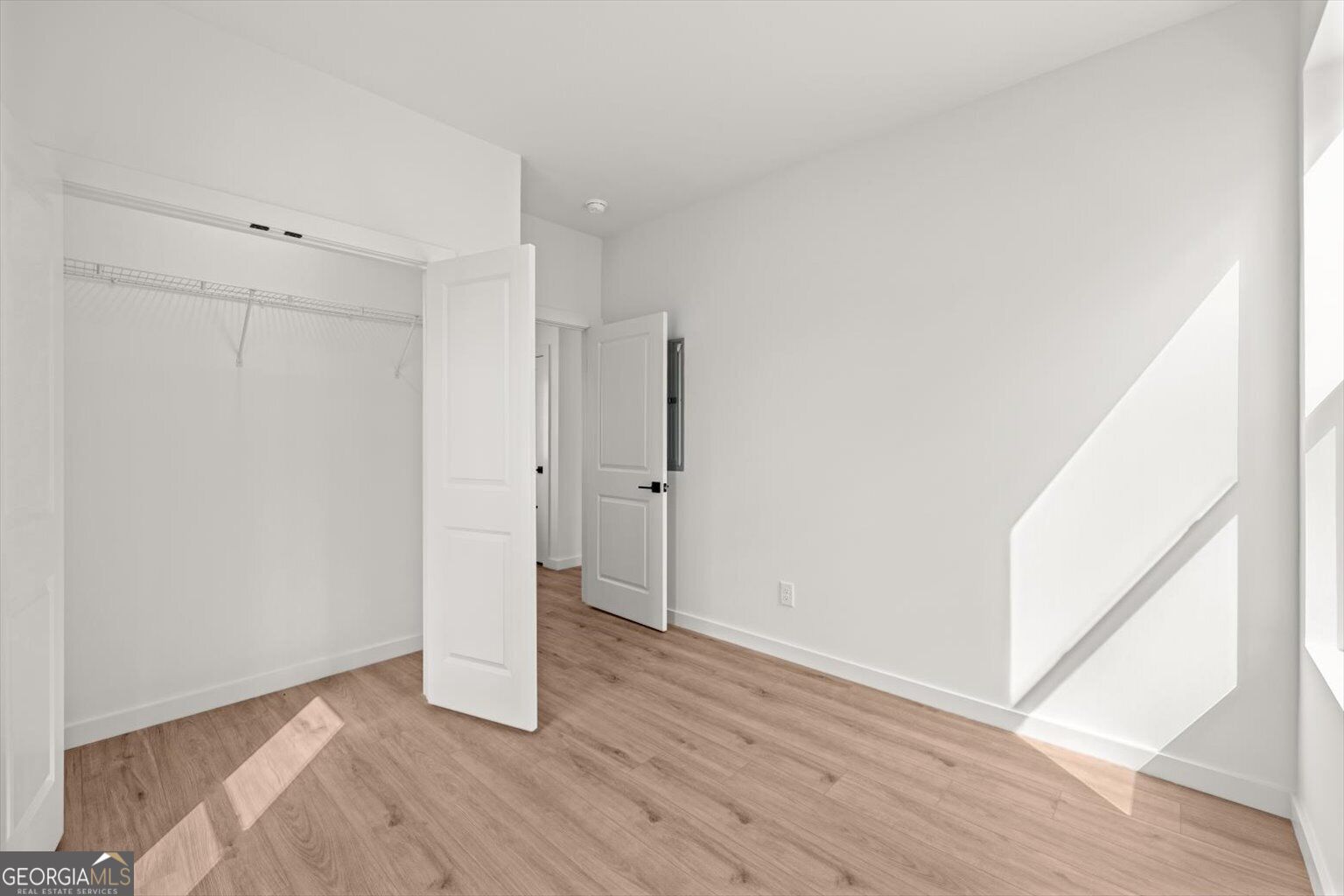 906 S Hamilton Street Property Photo 20
