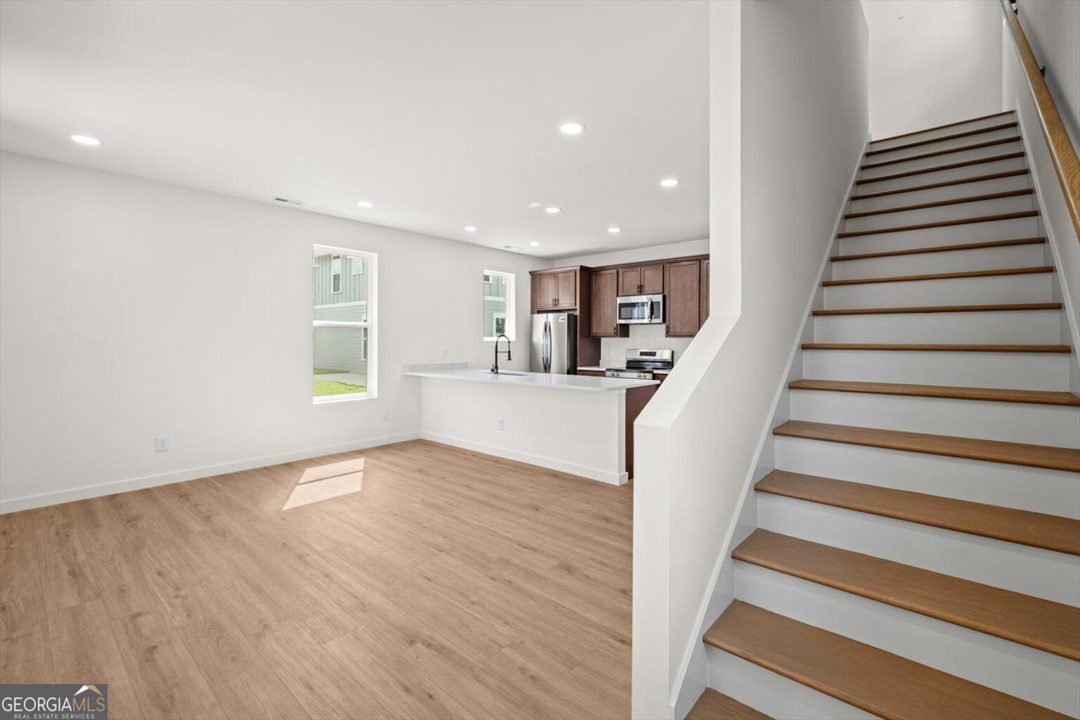 906 S Hamilton Street Property Photo 22