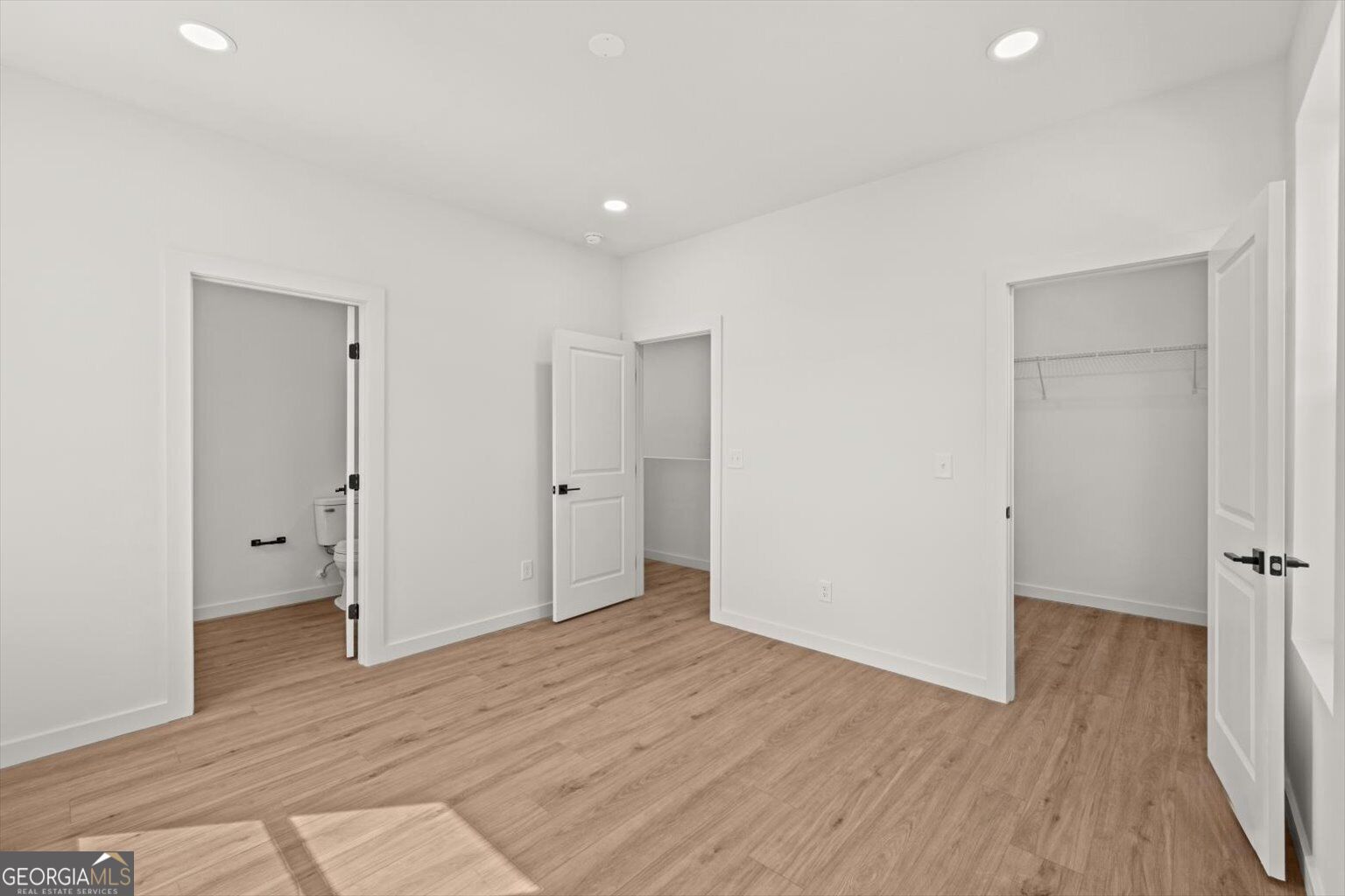 906 S Hamilton Street Property Photo 31