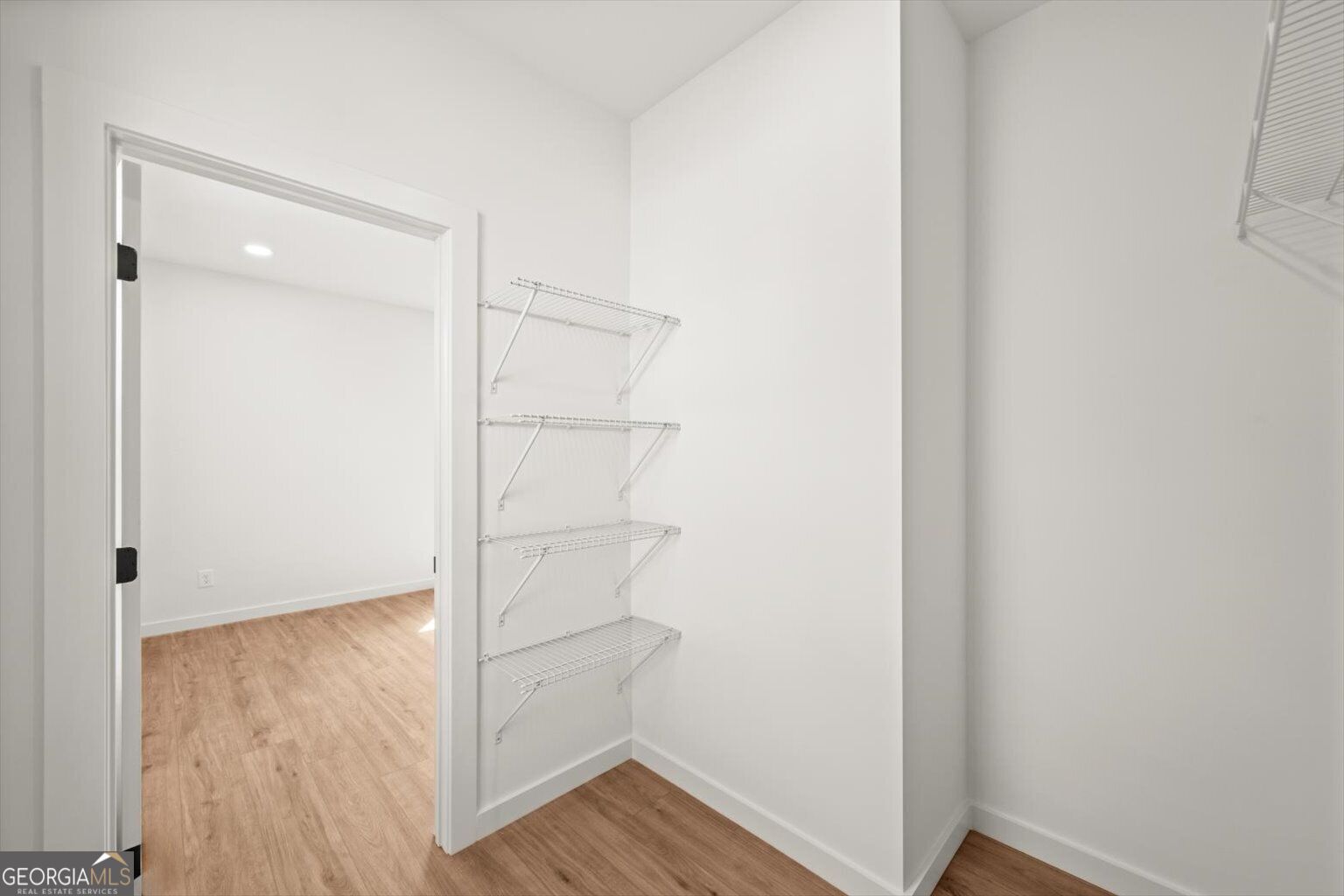 906 S Hamilton Street Property Photo 33