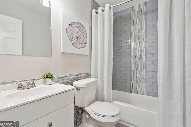 5721 Colonnade Drive Property Photo 6
